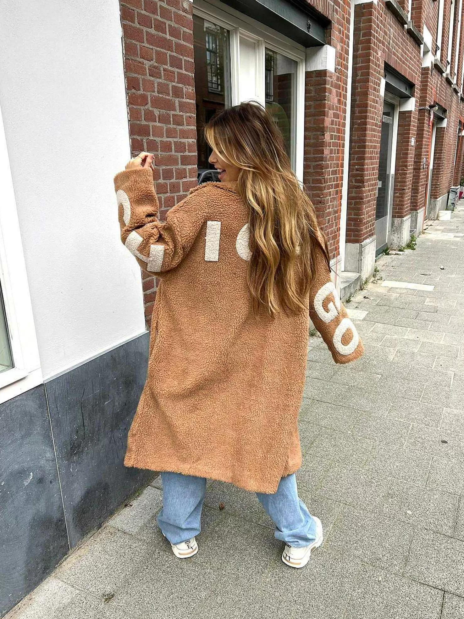 LOF Boutique Jassen>Bobbi Chicago Teddy Coat Camel