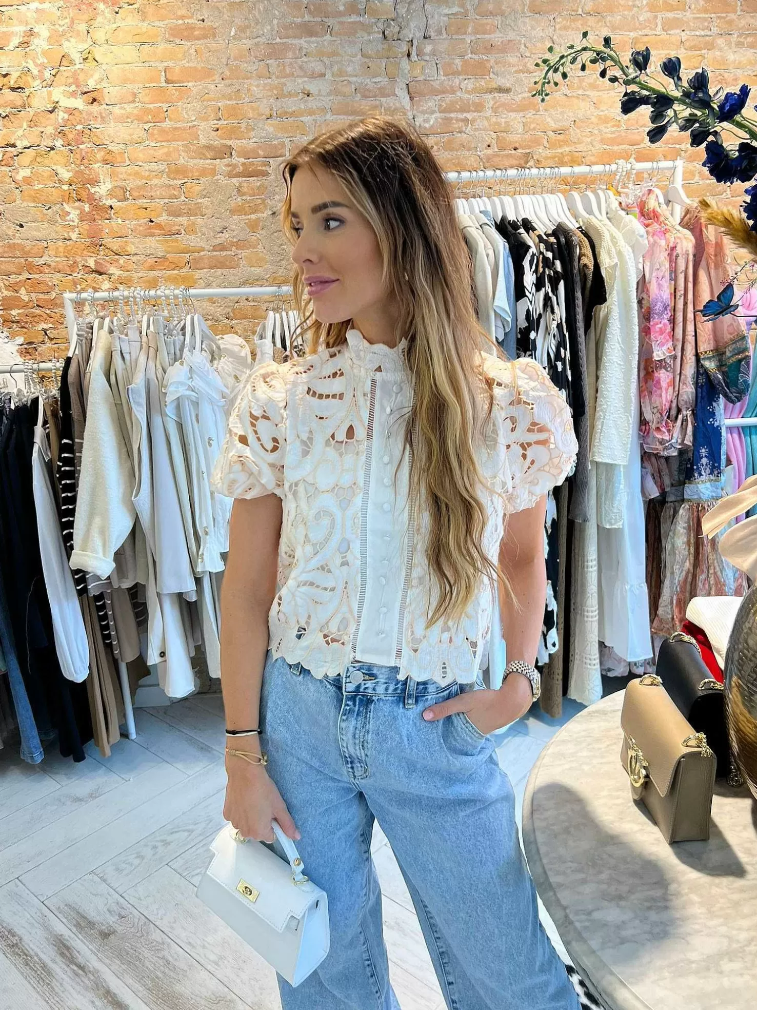 LOF Boutique Tops & Blousjes>Chloe Broderie Top Beige