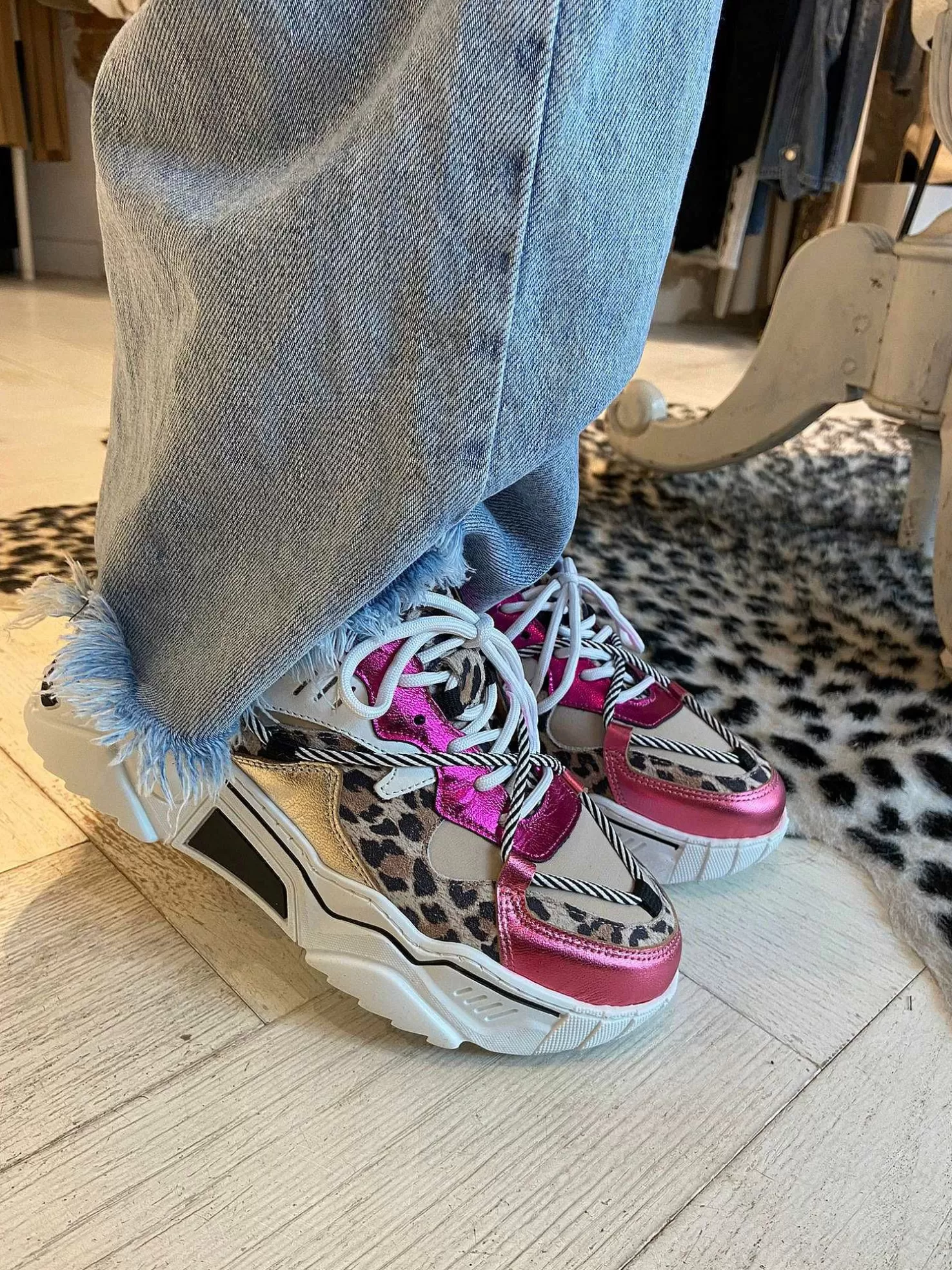 LOF Boutique Sneakers>Dwrs Jupiter Sneakers Leo & Fuchia