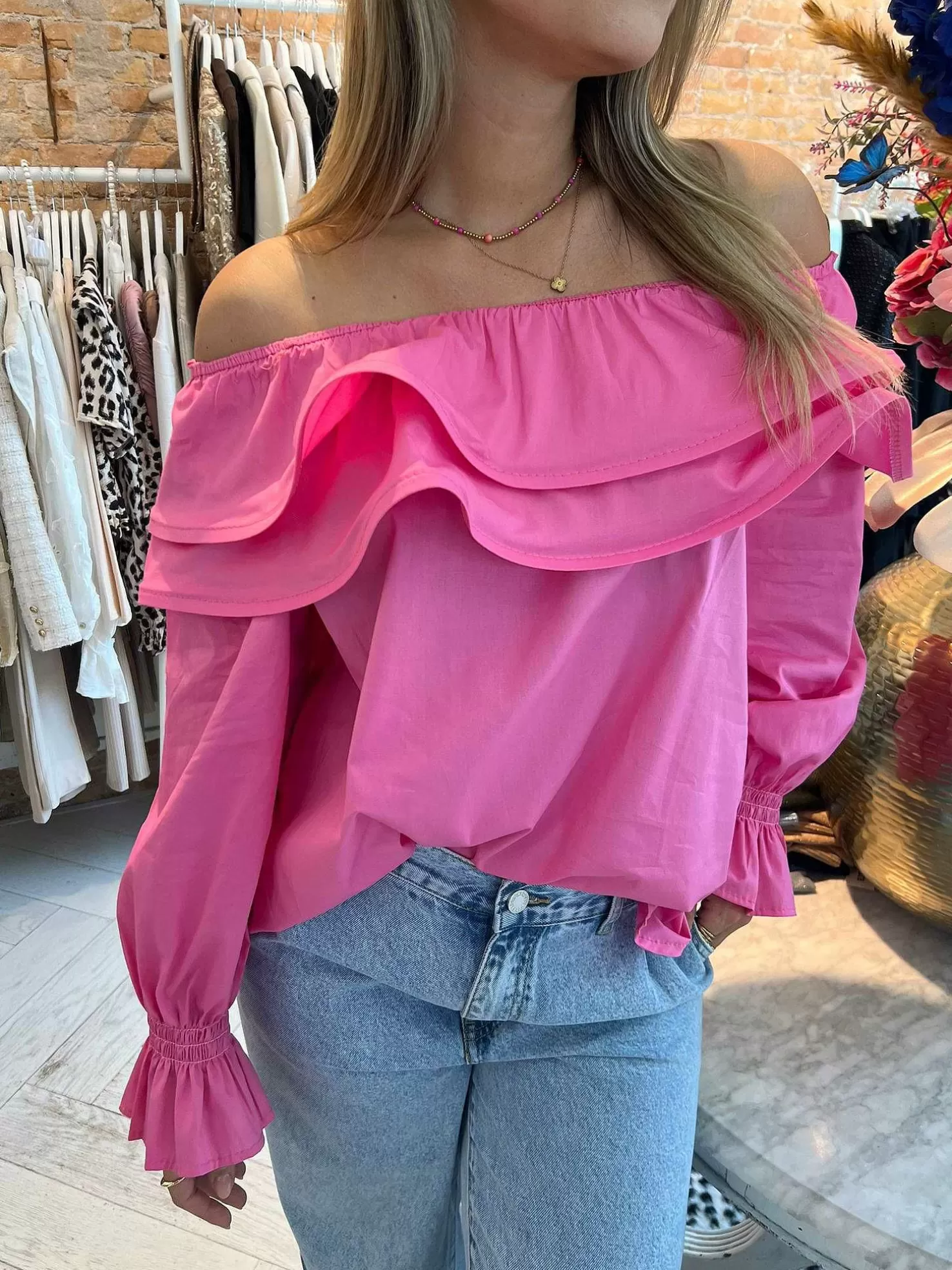 LOF Boutique Tops & Blousjes>Elena Off Shoulder Ruffle Blouse Pink