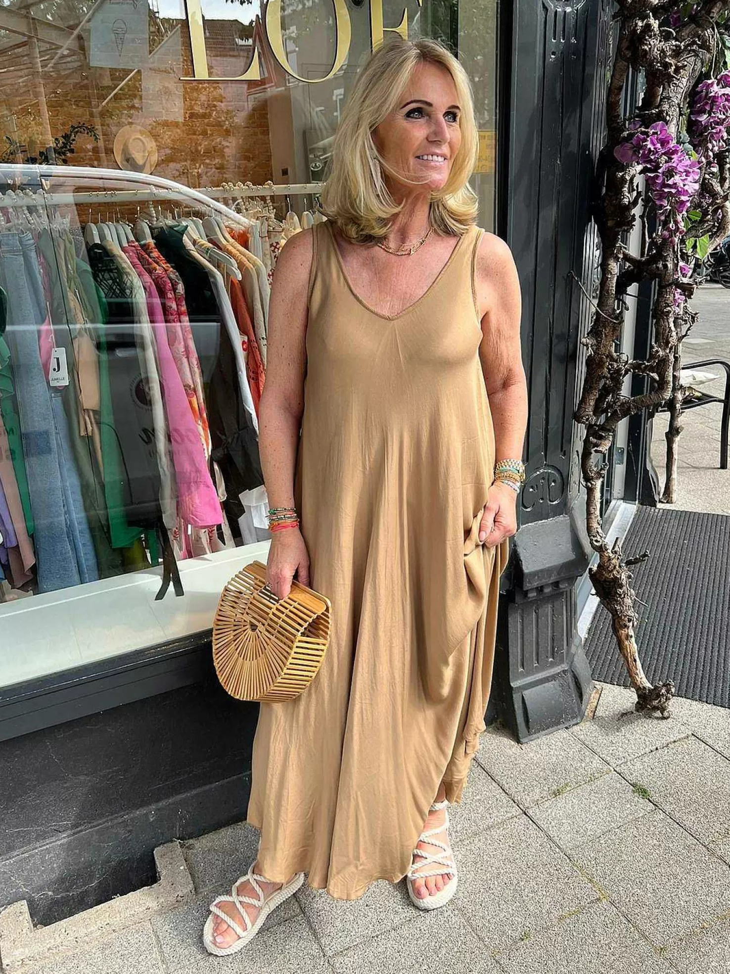 LOF Boutique Jurken>Ella Maxi Dress Camel