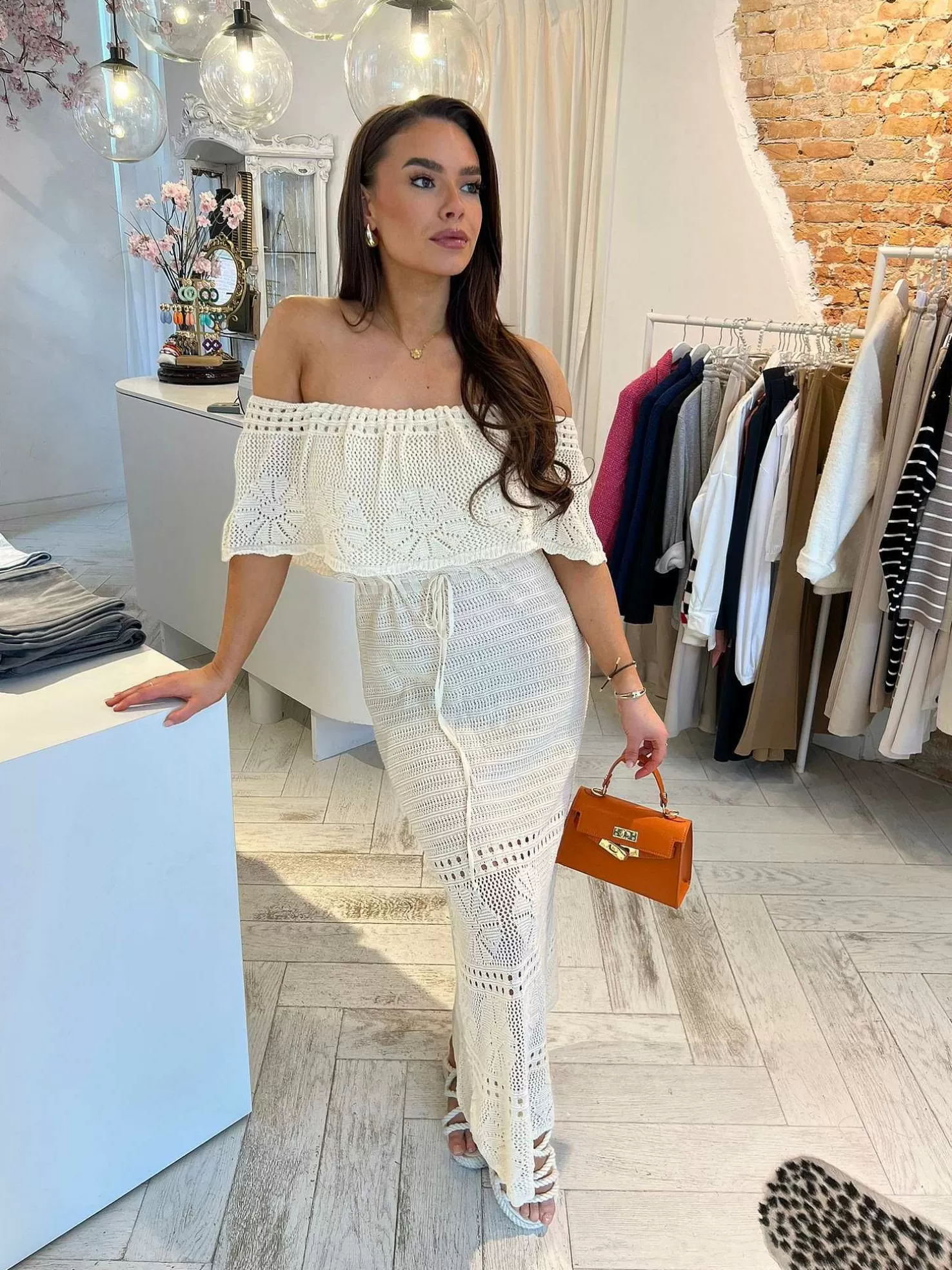LOF Boutique Jurken>Estella Off Shoulder Maxi Dress Beige