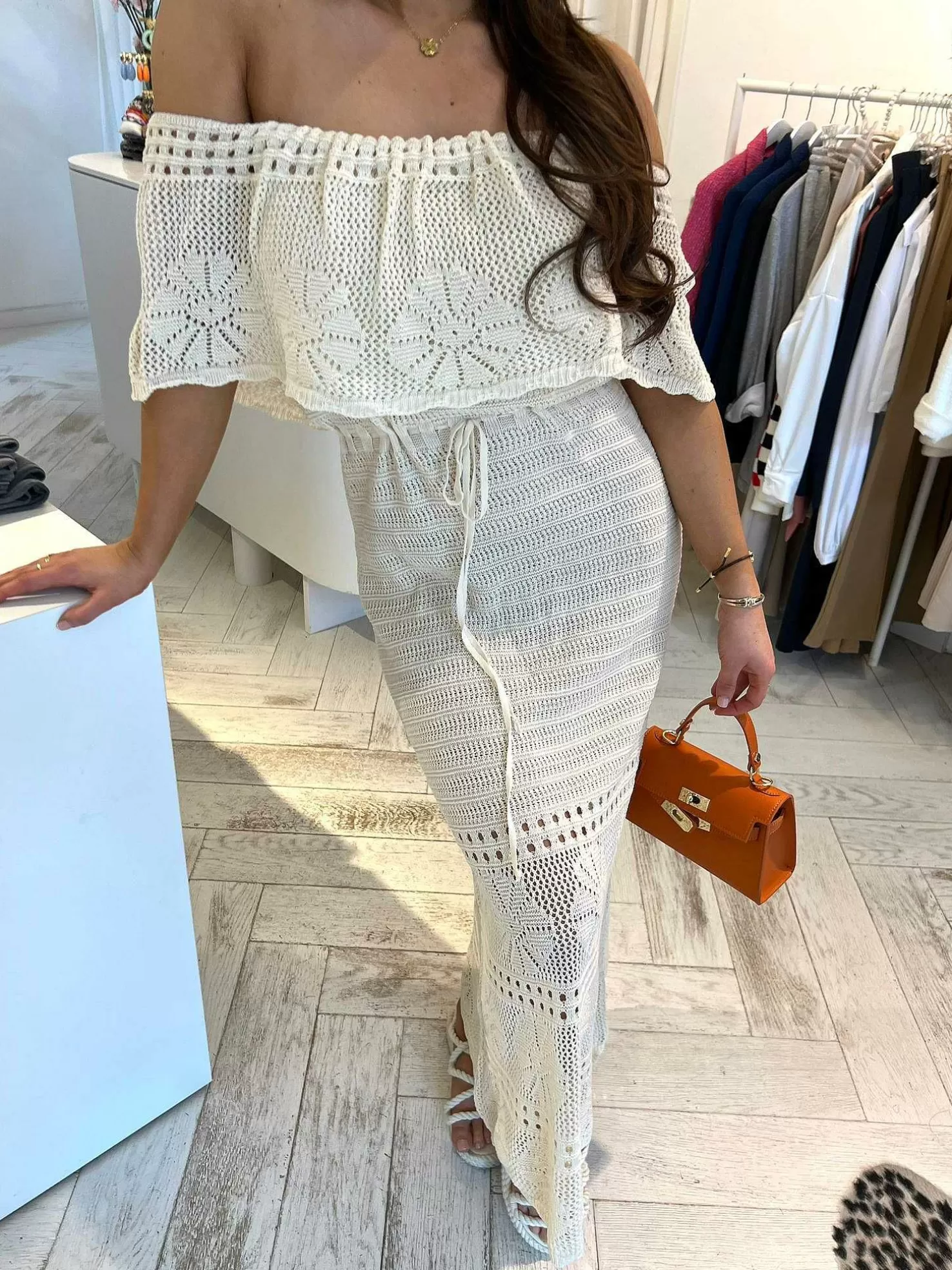 LOF Boutique Jurken>Estella Off Shoulder Maxi Dress Beige
