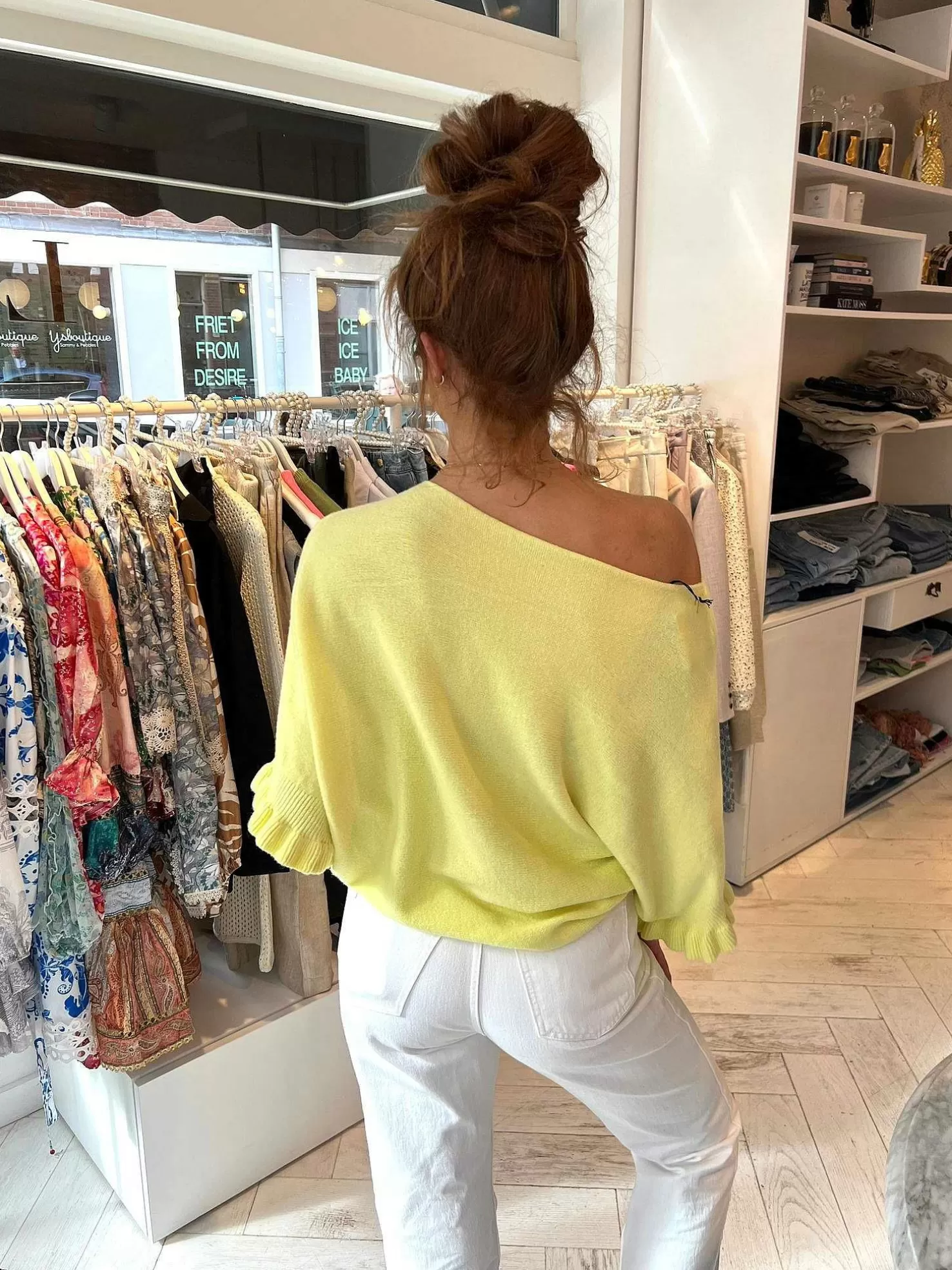 LOF Boutique Tops & Blousjes>Fien Short Sleeve Ruffle Top Yellow