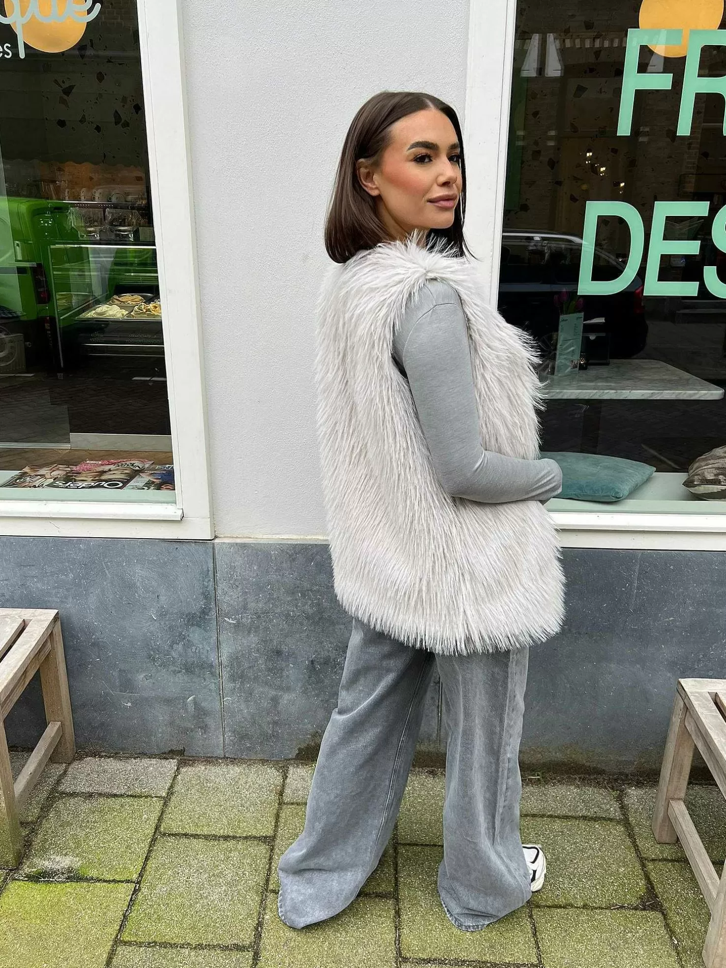 LOF Boutique Gilets>Furry Gilet Light Grey