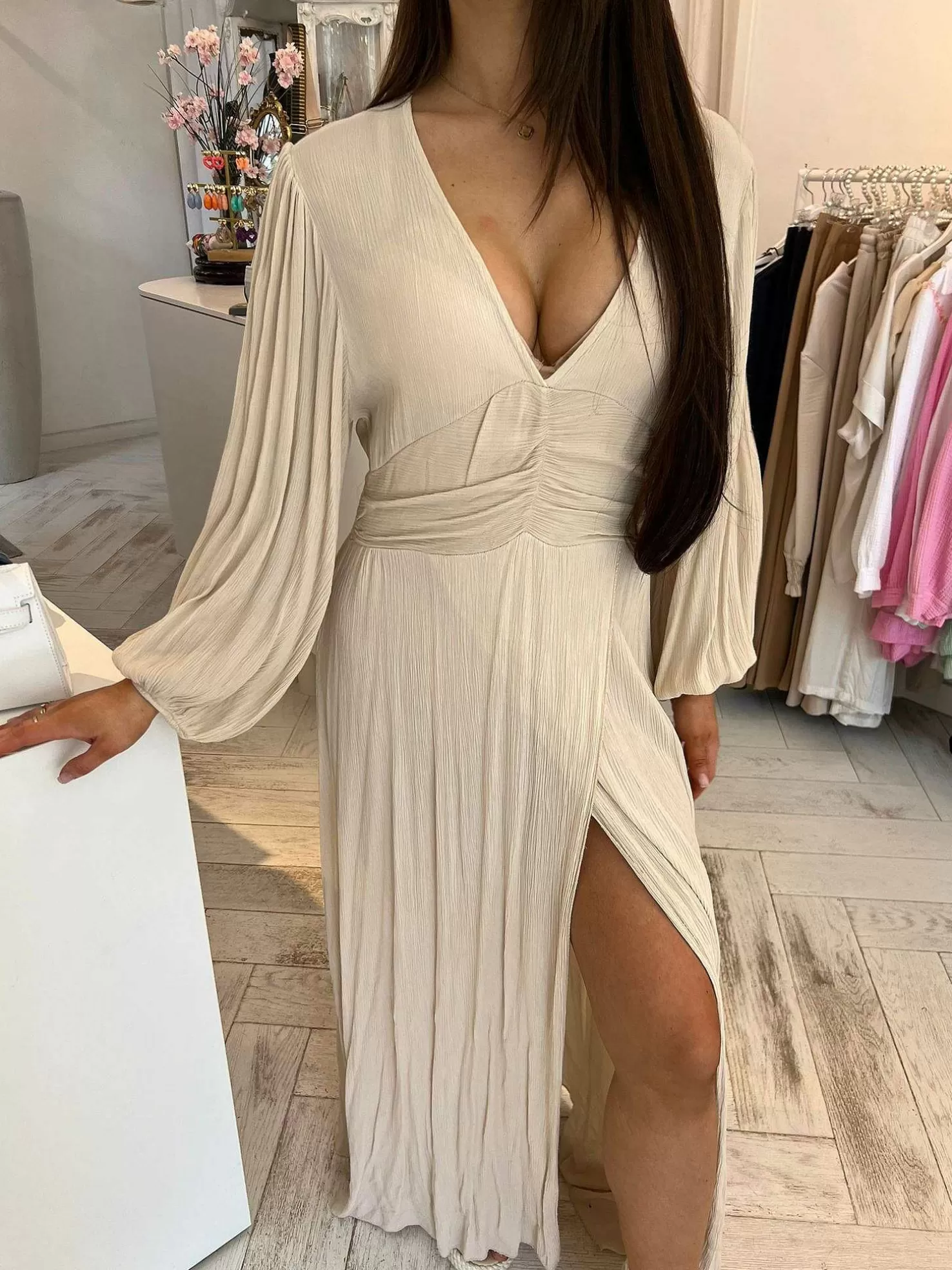 LOF Boutique Jurken>Indi Maxi Dress Beige