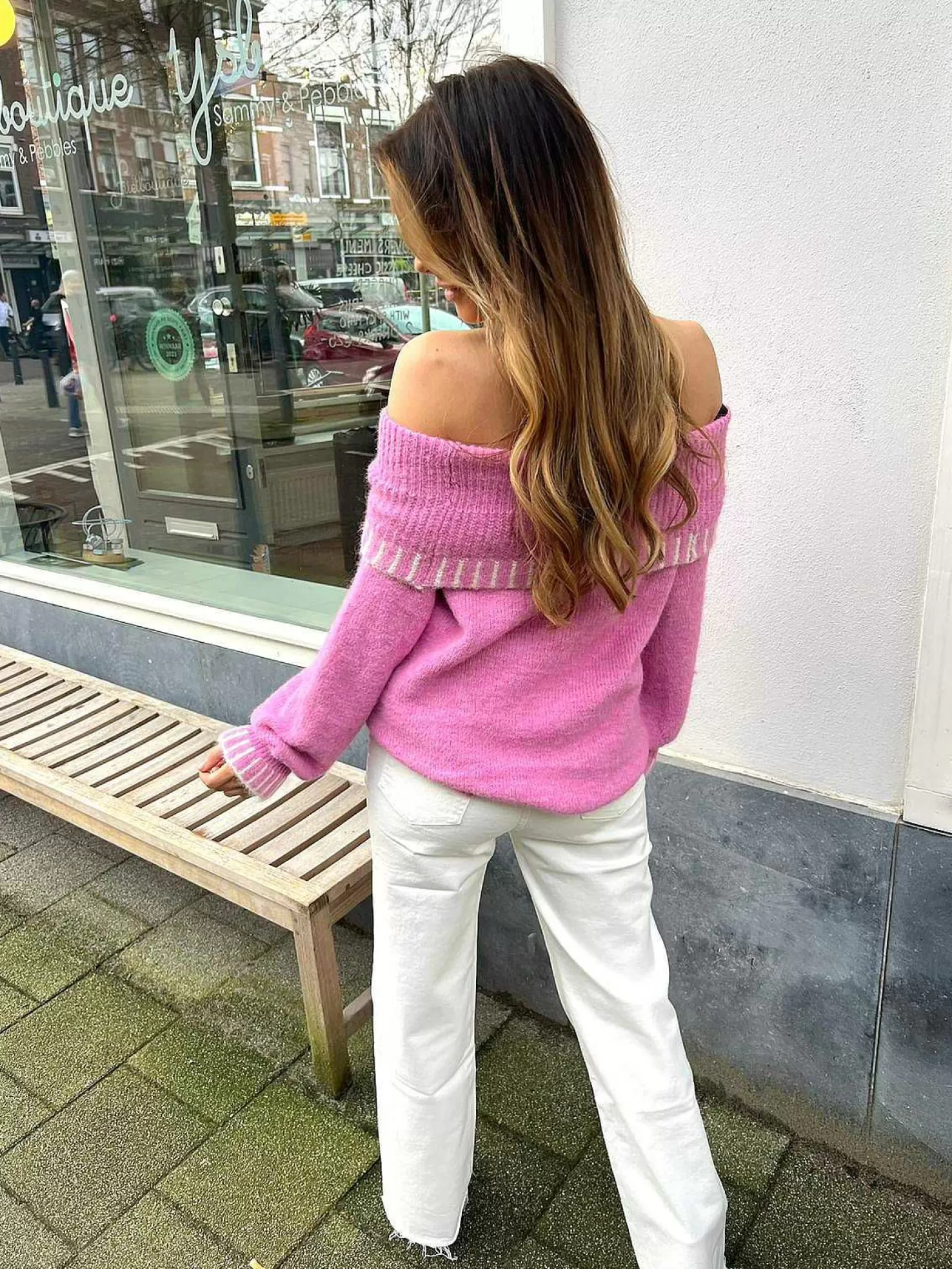 LOF Boutique Truien>Julia Off Shoulder Sweater Pink