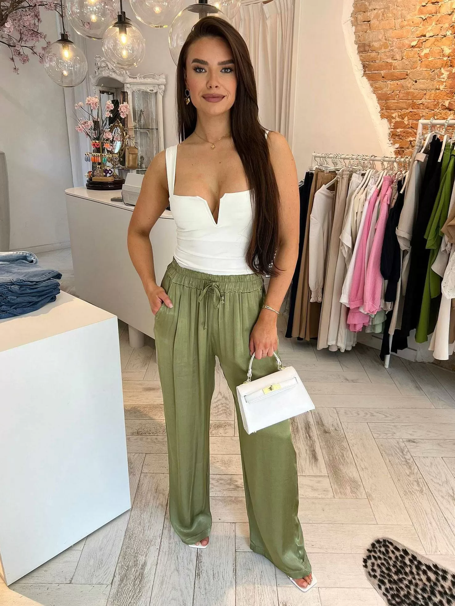 LOF Boutique Broeken>Julie Silky Pants Army