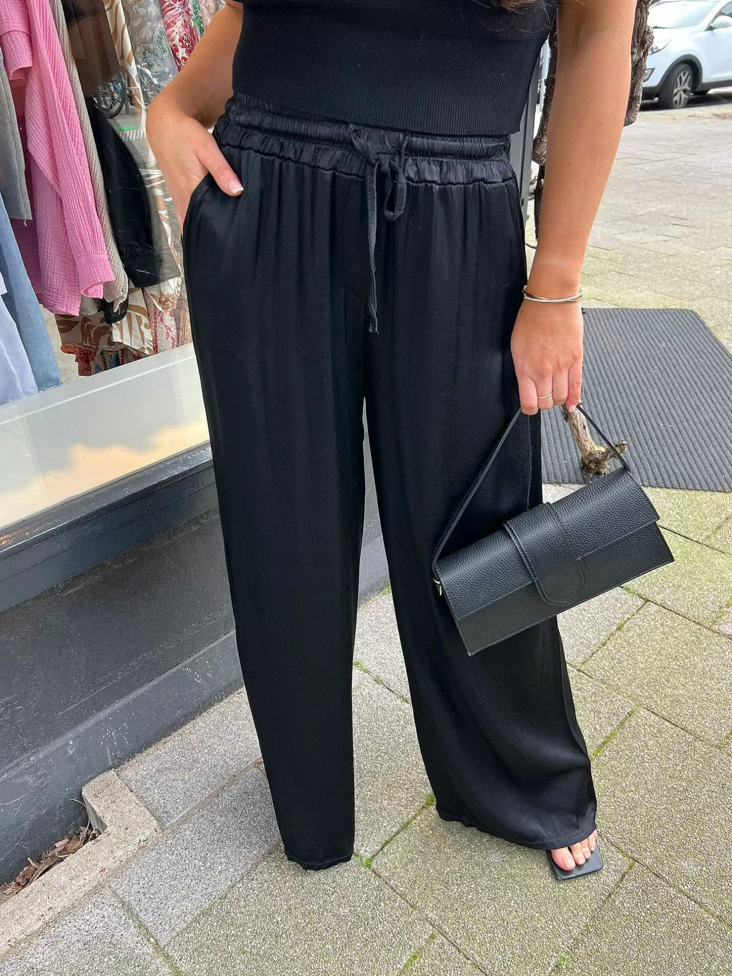 LOF Boutique Broeken>Julie Silky Pants Black