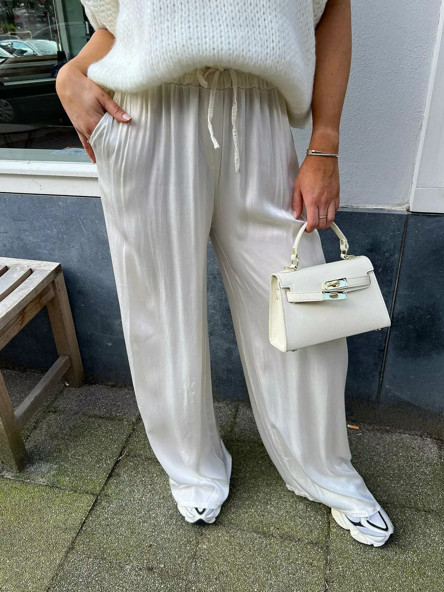 LOF Boutique Broeken>Julie Silky Pants Off White