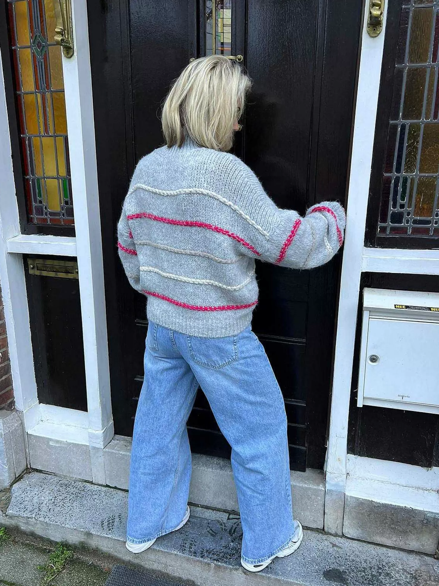 LOF Boutique Truien>Kiki Ruffle Stripe Sweater Grey