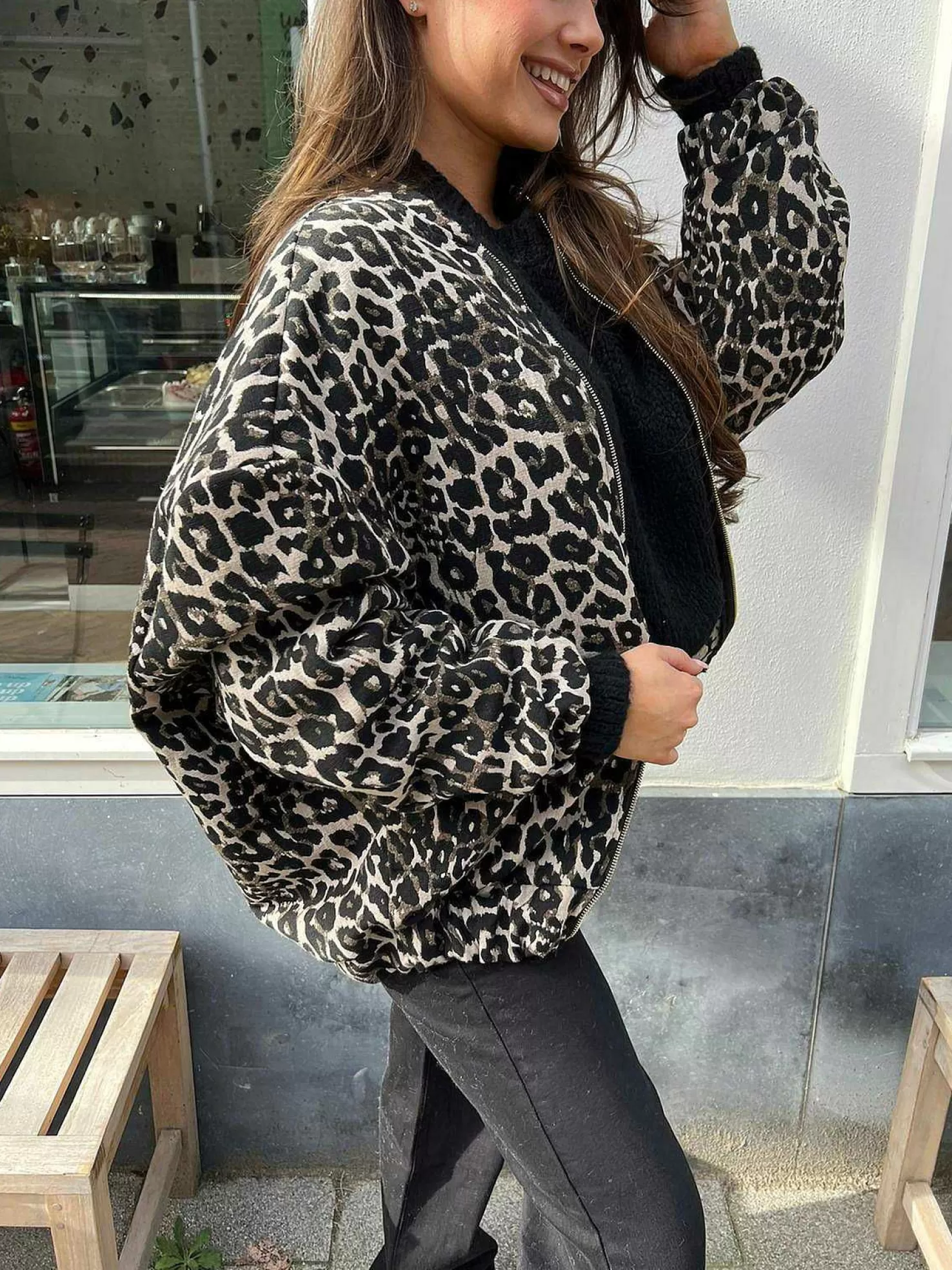 LOF Boutique Jassen>Leo Oversized Bomber Jacket