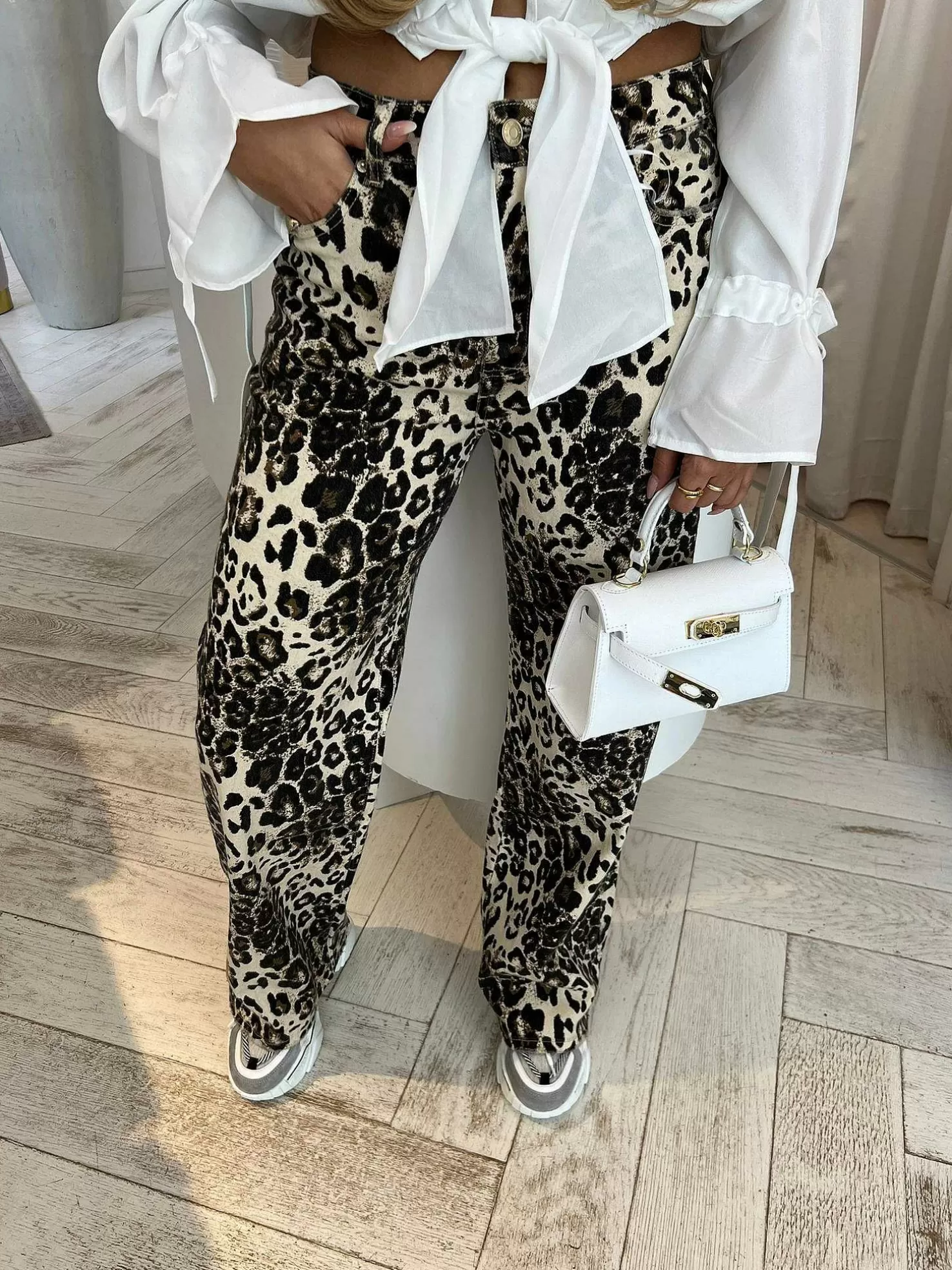 LOF Boutique Broeken>Leo Wide Leg Jeans