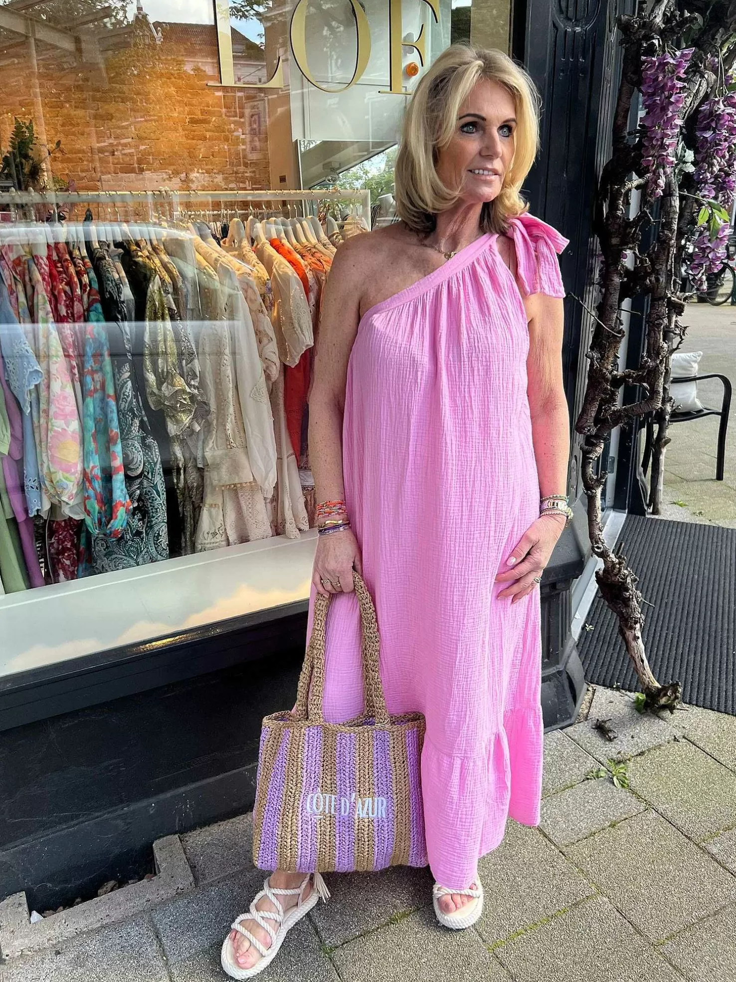 LOF Boutique Jurken>Lily One Shoulder Mousseline Dress Pink