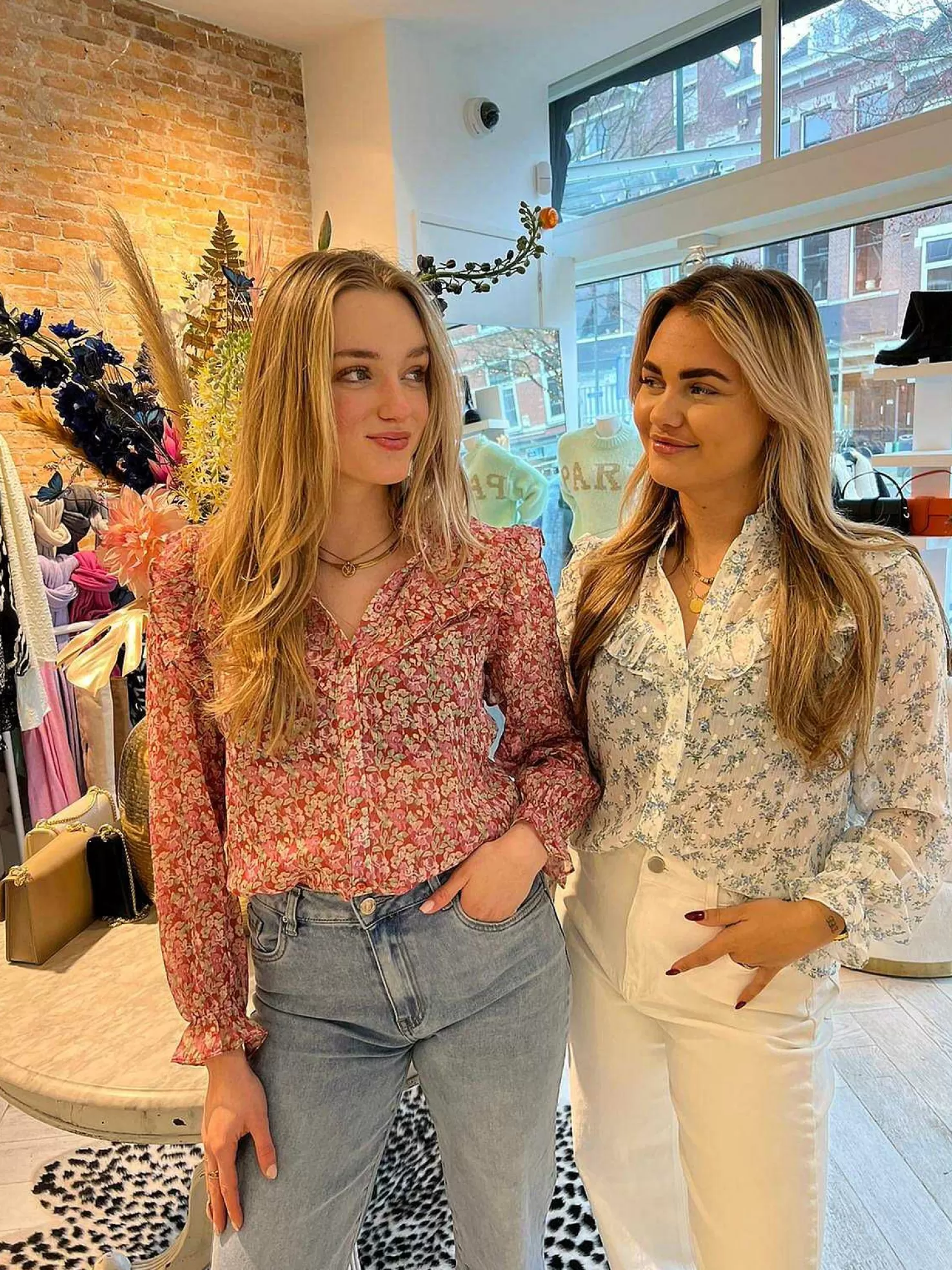 LOF Boutique Tops & Blousjes>Livia Flower Blouse Pink
