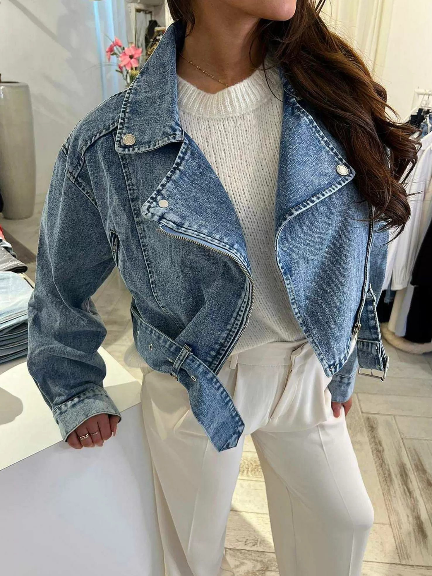 LOF Boutique Jassen>Lois Cropped Denim Jacket Blue