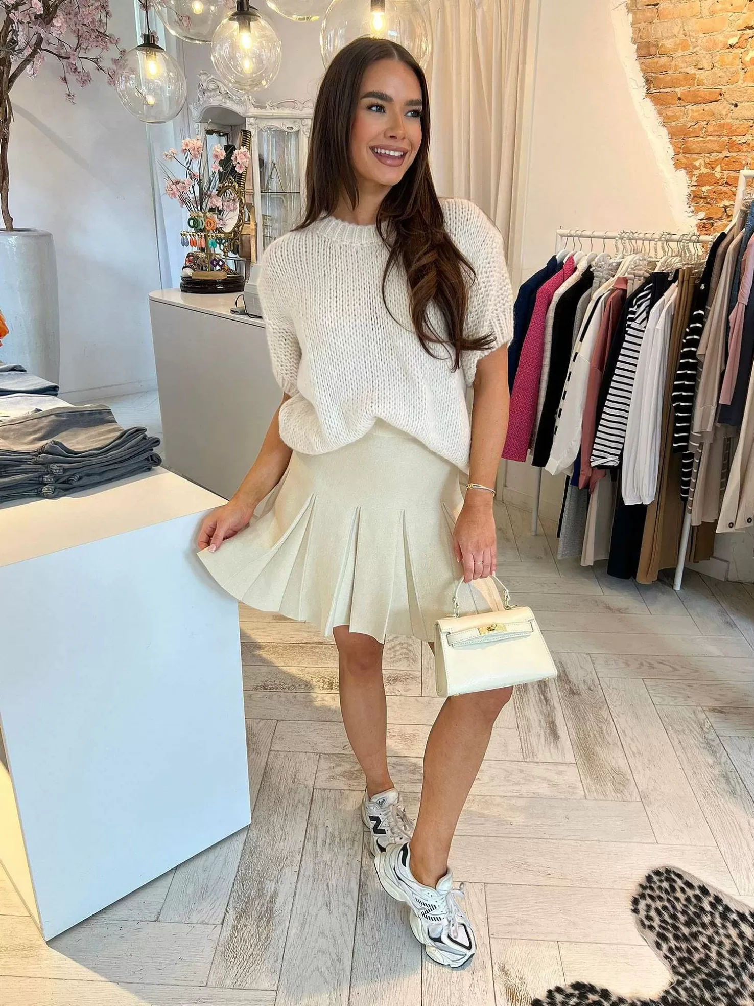 LOF Boutique Rokken>Lola Peplum Skirt Beige