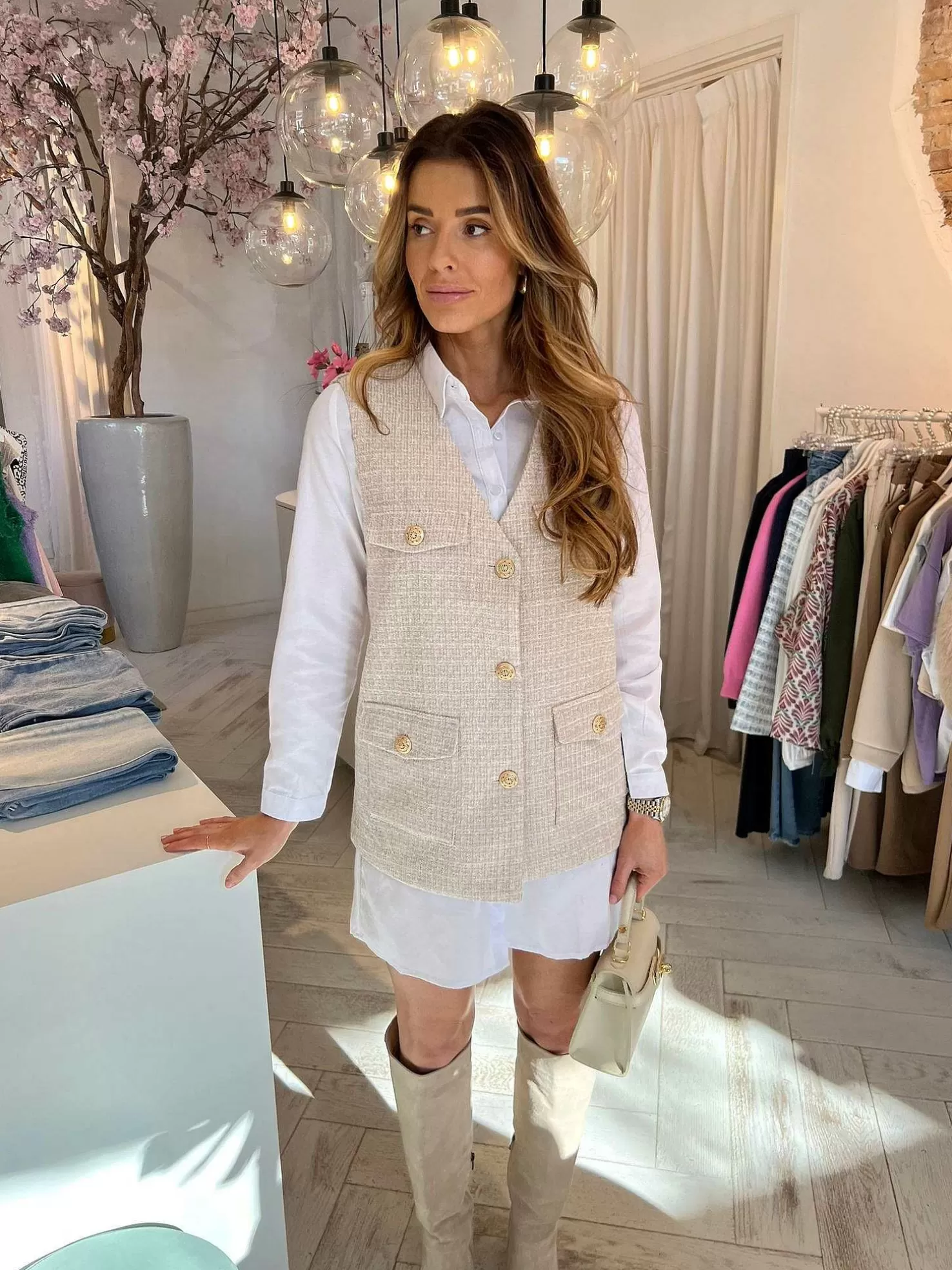 LOF Boutique Gilets>Lurex Tweed Gilet Light Beige