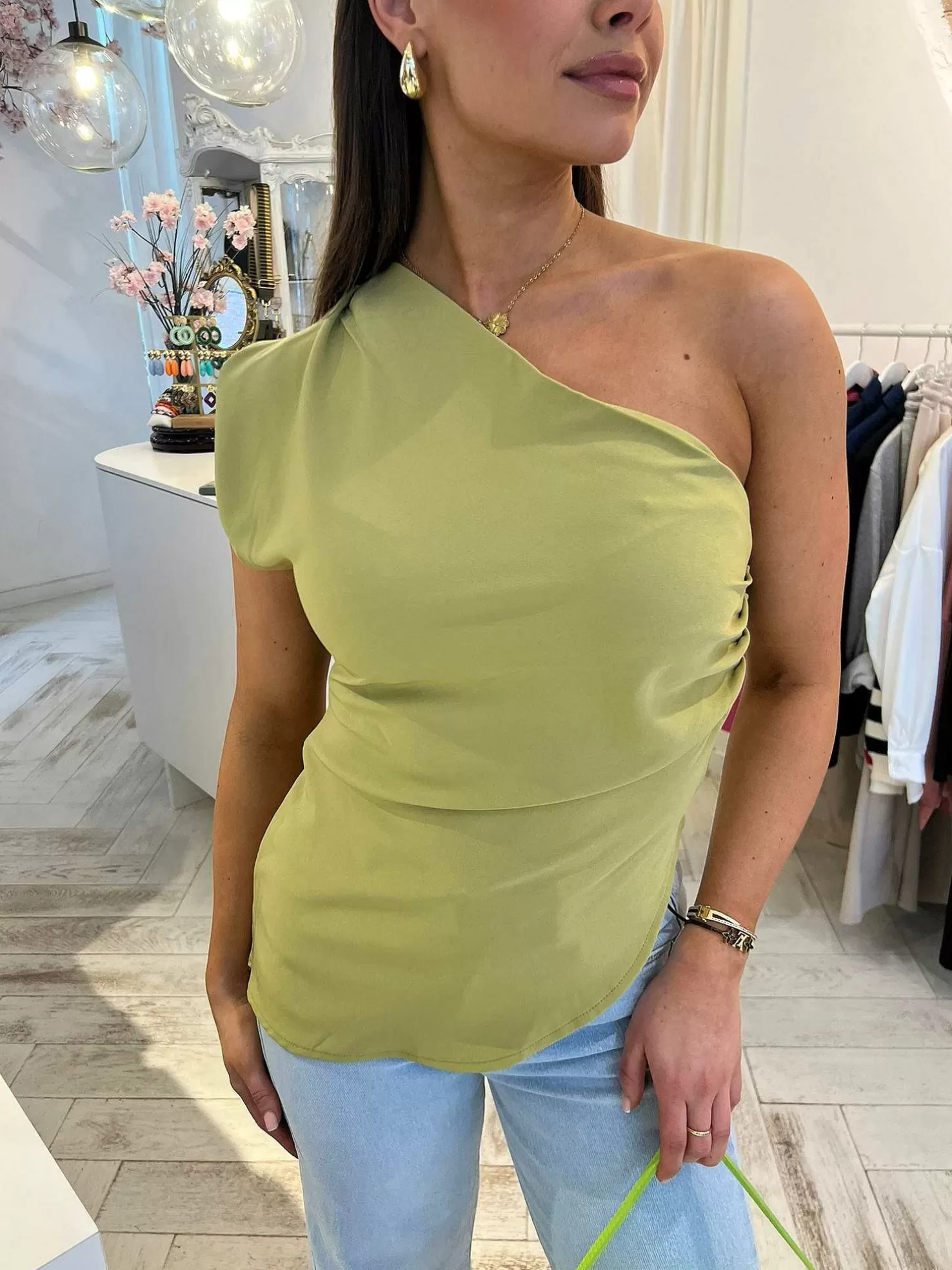 LOF Boutique Tops & Blousjes>Mia One Shoulder Top Lime