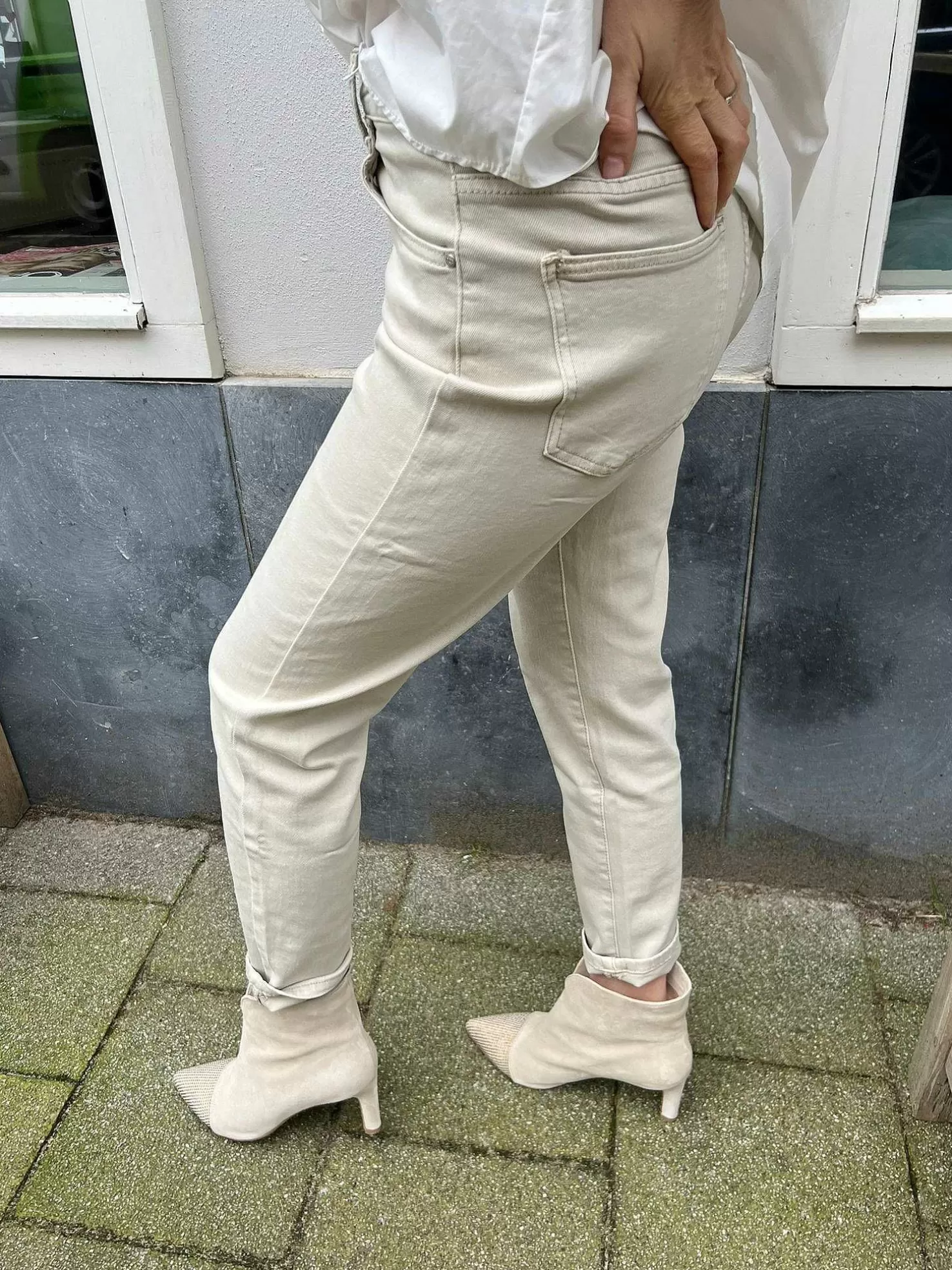 LOF Boutique Broeken>Mom Jeans Beige