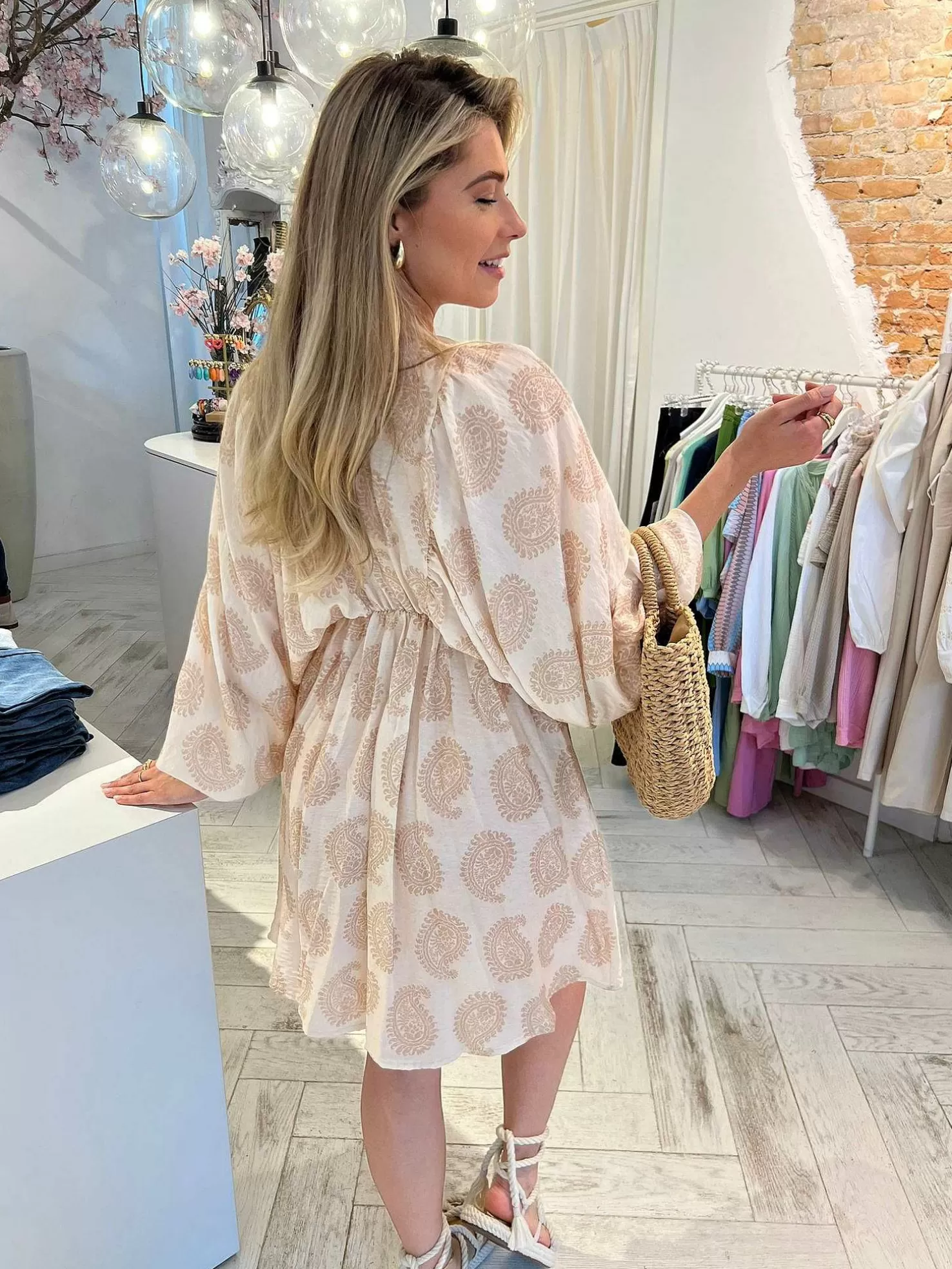 LOF Boutique Jurken>Nala Print Dress Beige