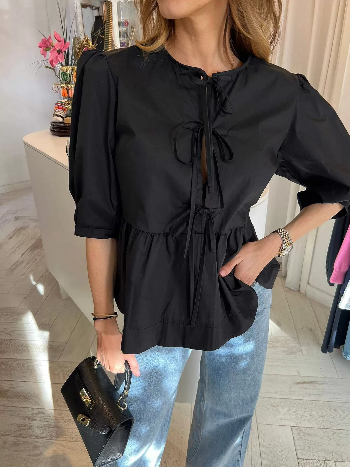 LOF Boutique Tops & Blousjes>Nine Bow Blouse Black