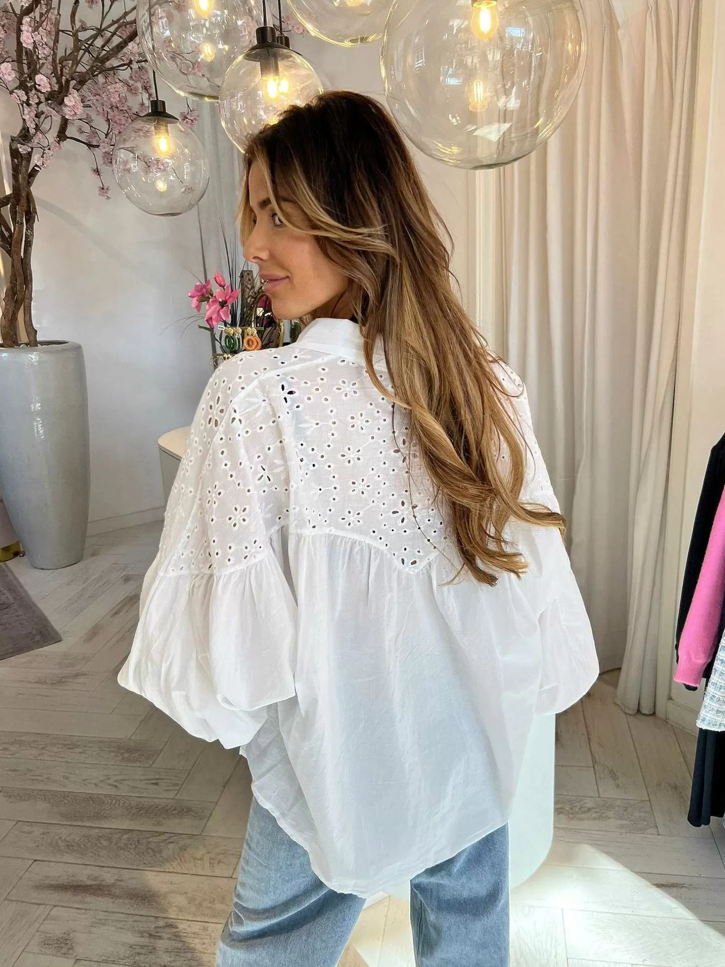 LOF Boutique Tops & Blousjes>Noah Broderie Blouse Off White