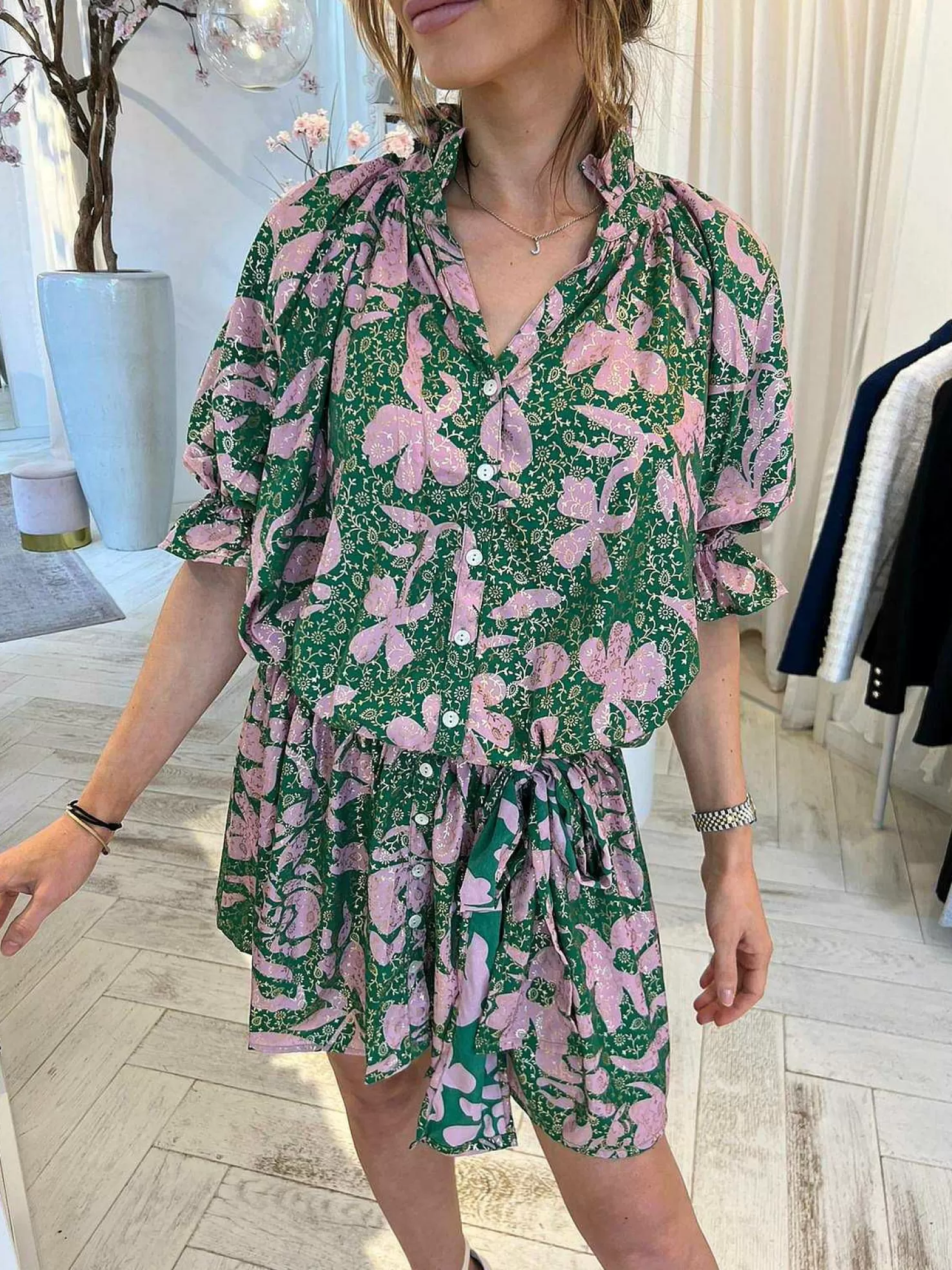 LOF Boutique Jurken>Ruby Golden Print Dress Green