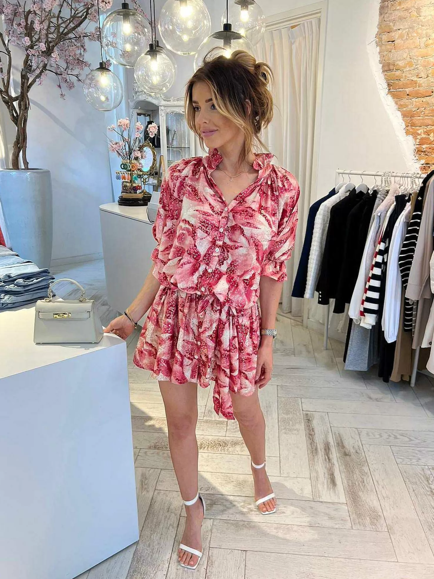 LOF Boutique Jurken>Ruby Golden Print Dress Pink