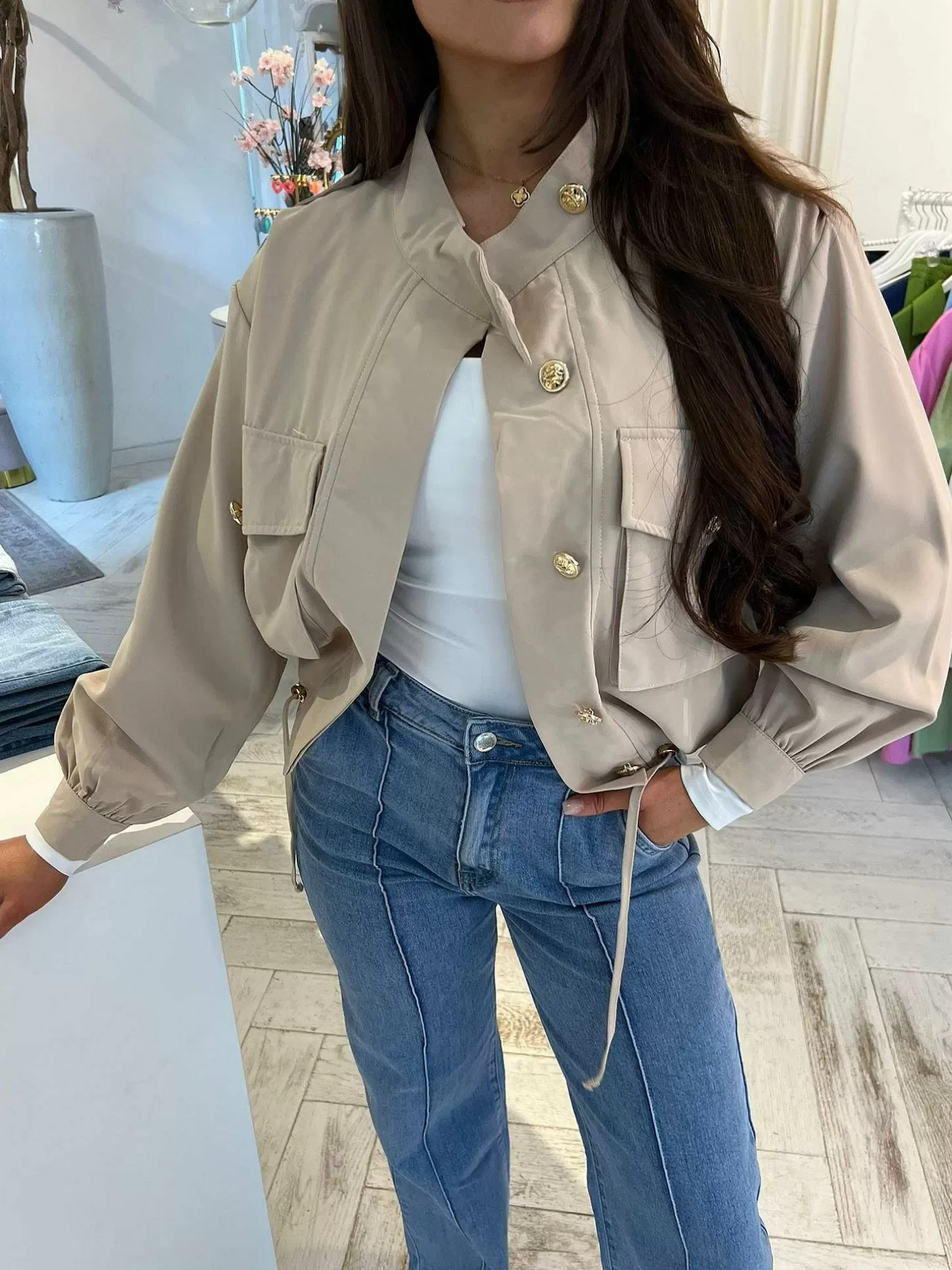 LOF Boutique Jassen>Sam Cropped Jacket Beige