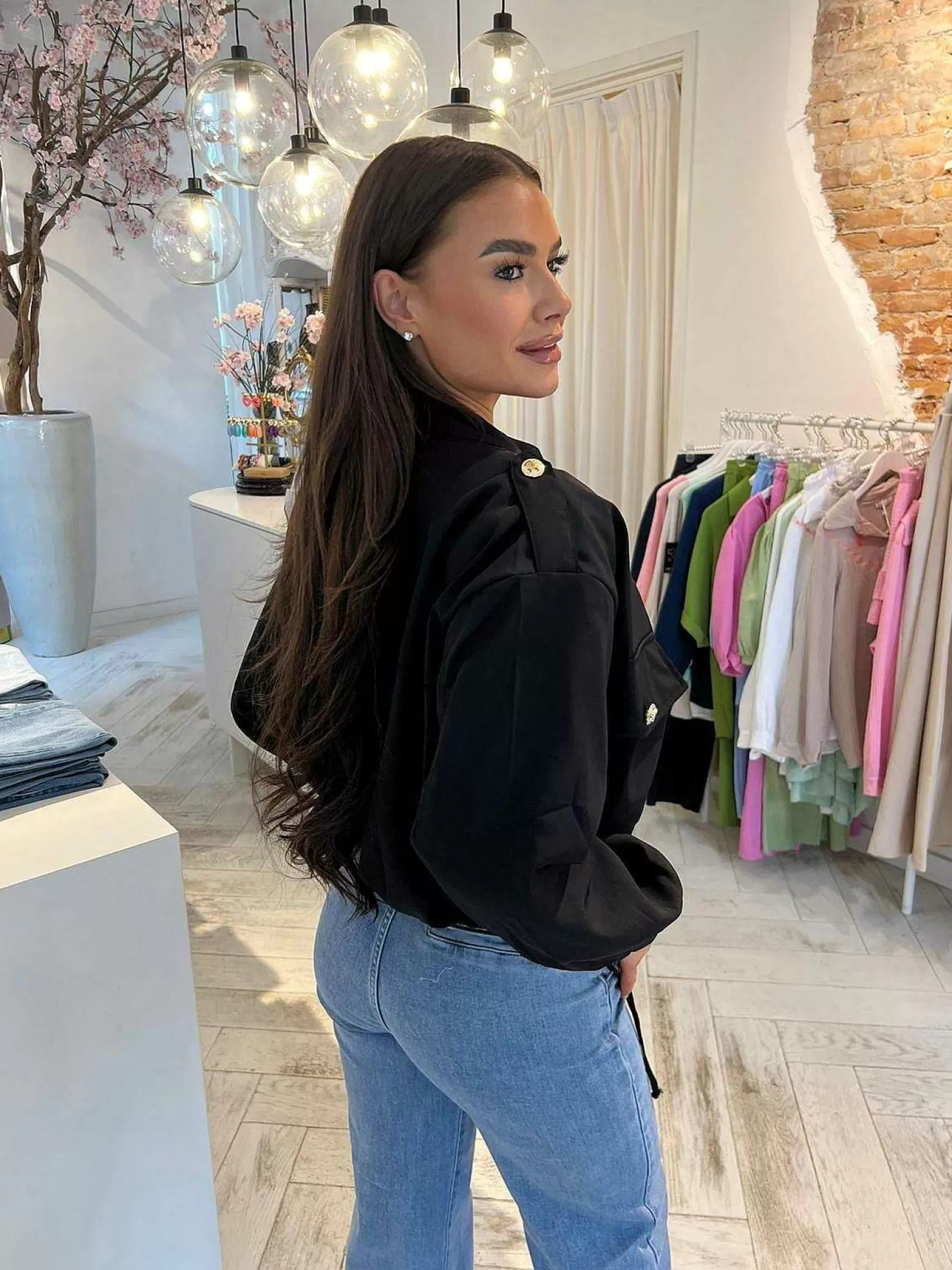 LOF Boutique Jassen>Sam Cropped Jacket Black