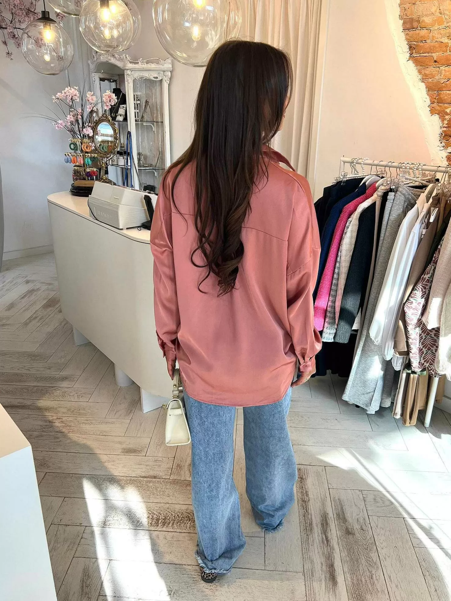 LOF Boutique Tops & Blousjes>Silky V Neck Blouse Peach