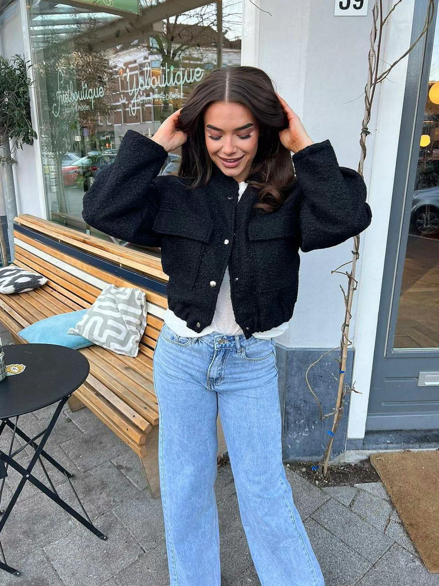 LOF Boutique Jassen>Teddy Cropped Jacket Black