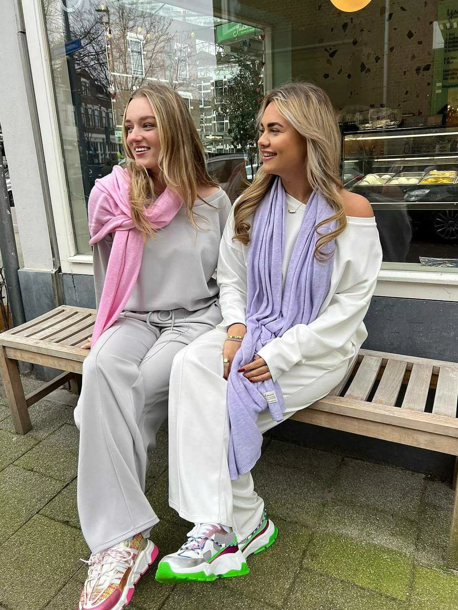 LOF Boutique Mutsen & Sjaals>The Supersoft Scarf Baby Pink