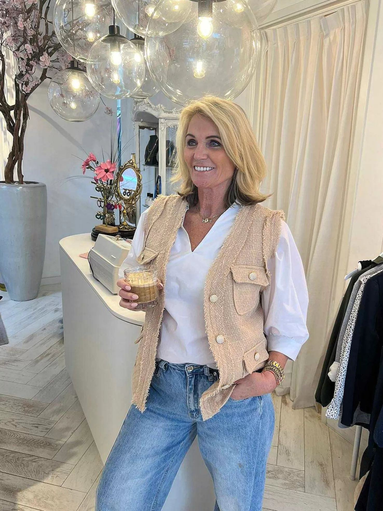 LOF Boutique Gilets>Veerle Tweed Gilet Beige