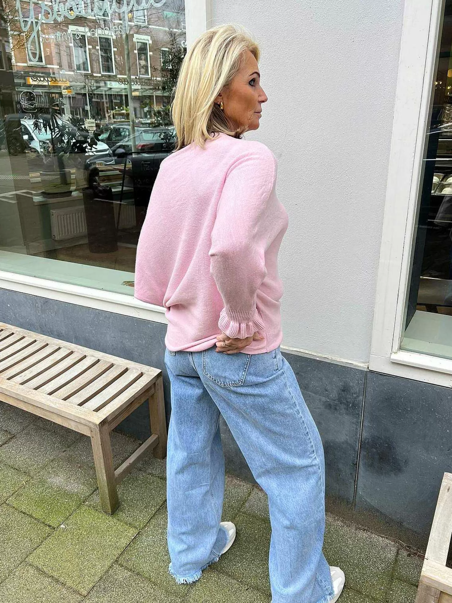 LOF Boutique Truien>Vlinder Ruffle Sleeve Baby Pink